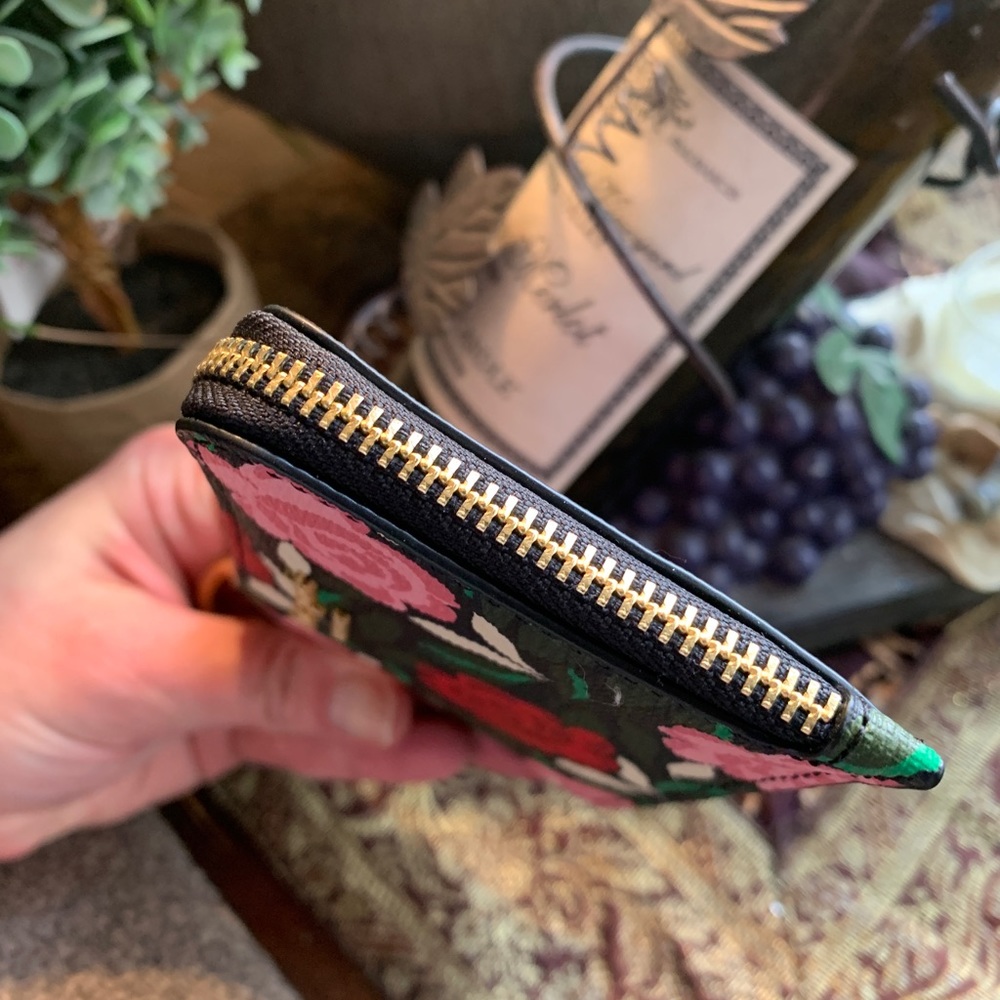 SOLD⛔️Authentic KATE SPADE flowers Leather L-Zip card case/Keychain - Picture 3 of 10